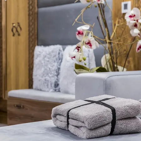 Lägenhetshotell Szymaszkowa Five Stars