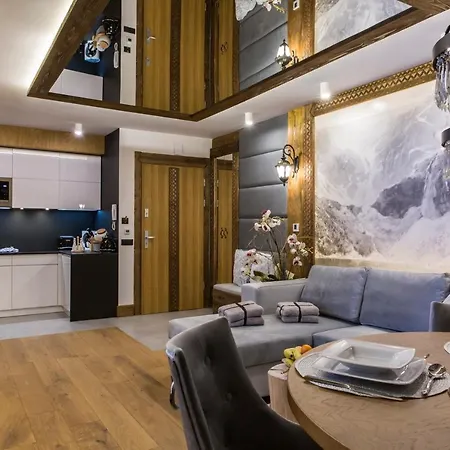 Szymaszkowa Five Stars Lägenhetshotell